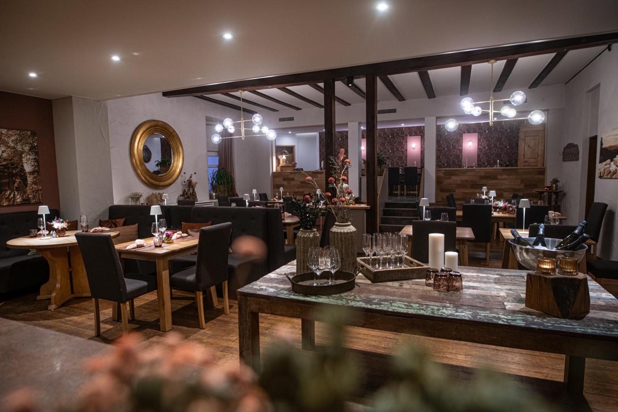 Landgasthaus & Hotel Zur Krone Dahn Eksteriør billede